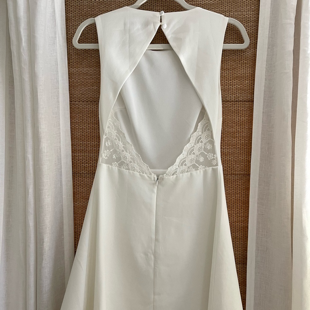 White lulu’s fit and flare dress